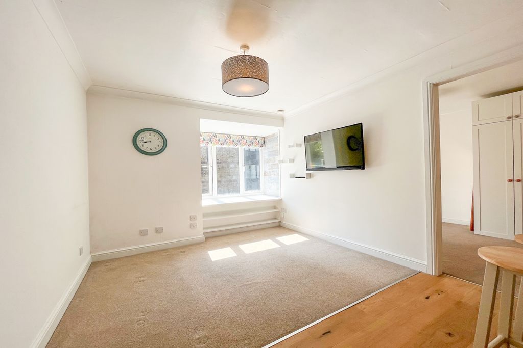 Property photo 3 of 9 Img_2299