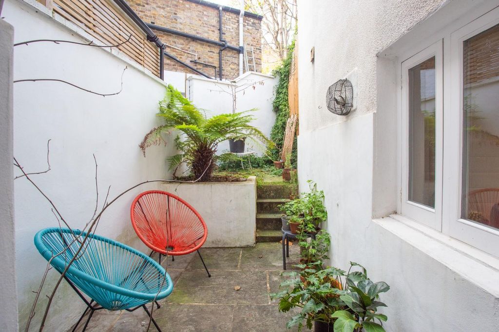 Property photo 2 of 11 Patio Garden