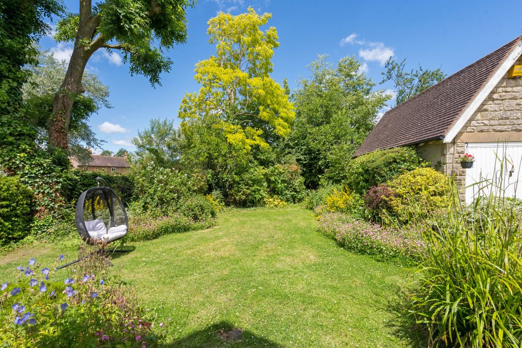 Property photo 3 of 26