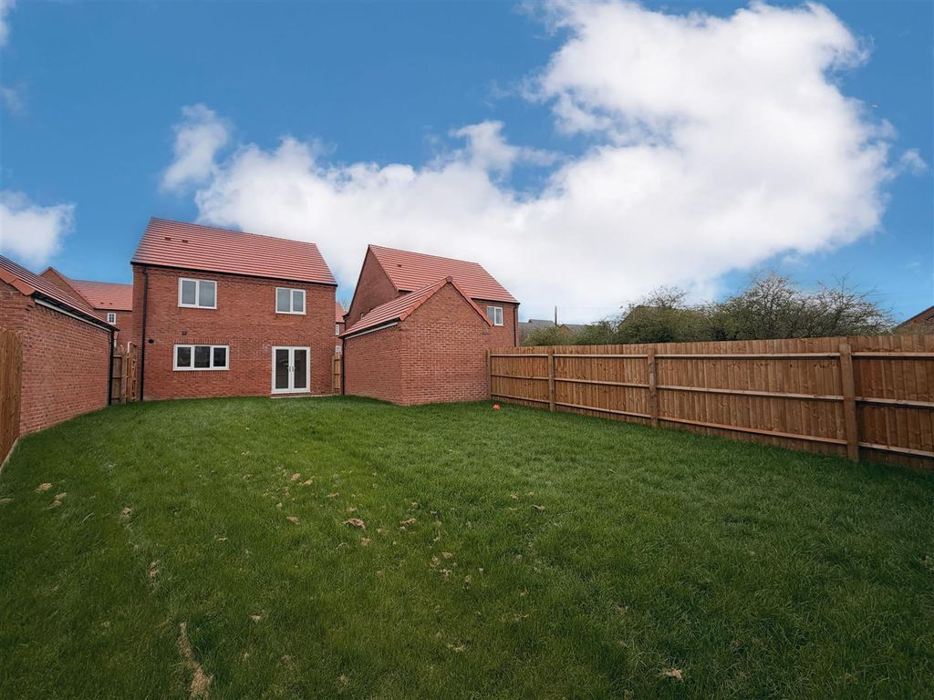 Property photo 3 of 19 19