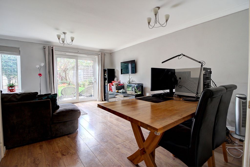 Property photo 2 of 16 Lounge Dining Room