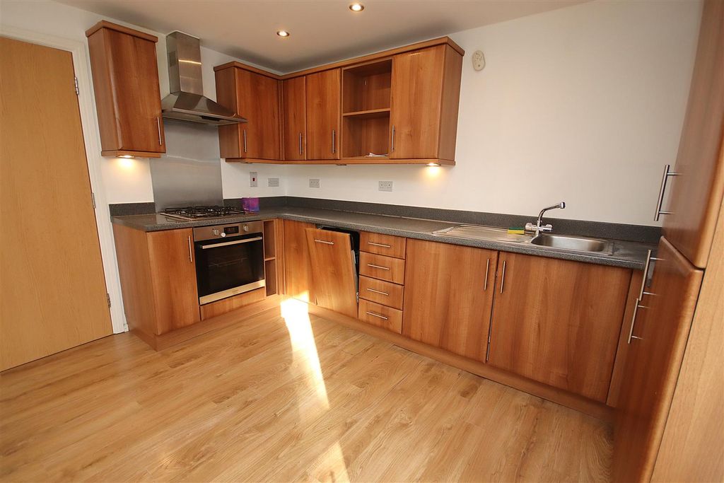 Property photo 3 of 11 Img_7957.Jpg
