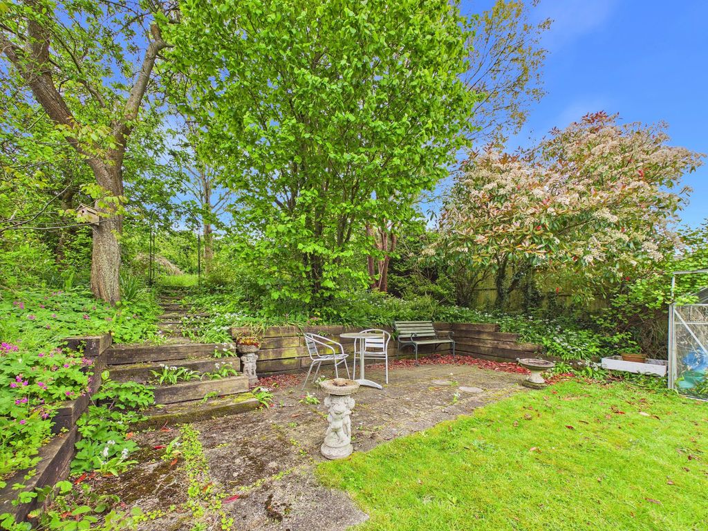 Property photo 2 of 27 Private Garden