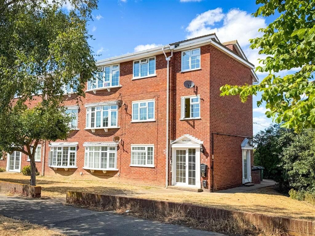 Property photo 1 of 15 External