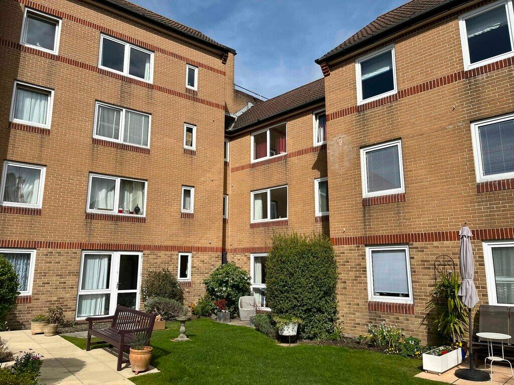 Property photo 2 of 10