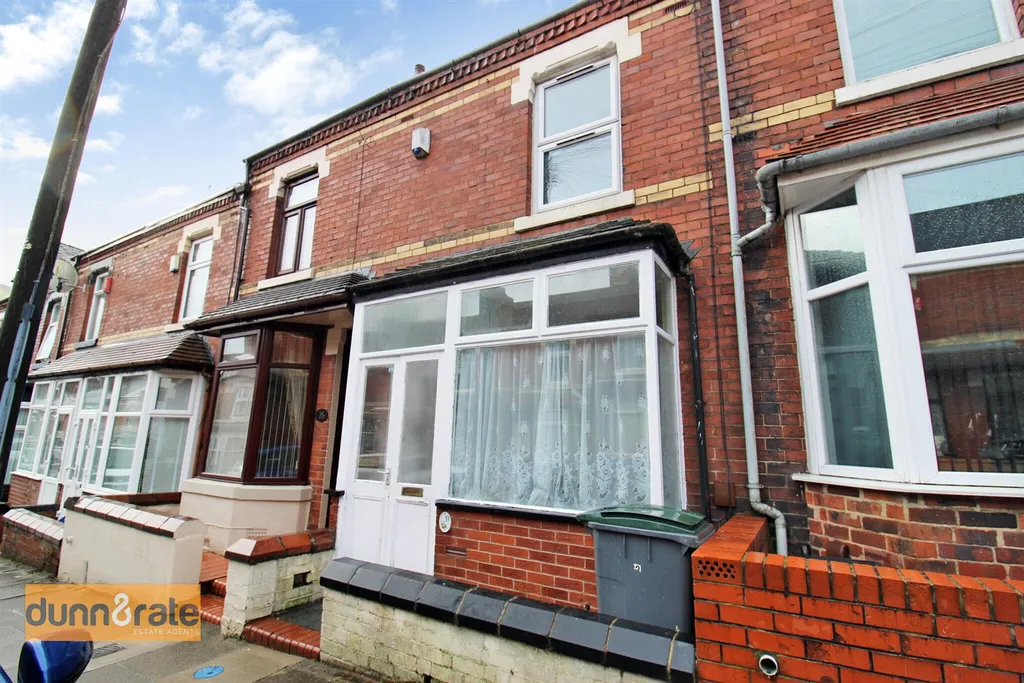 House in Stoke-on-Trent, Sneyd Green - View 3