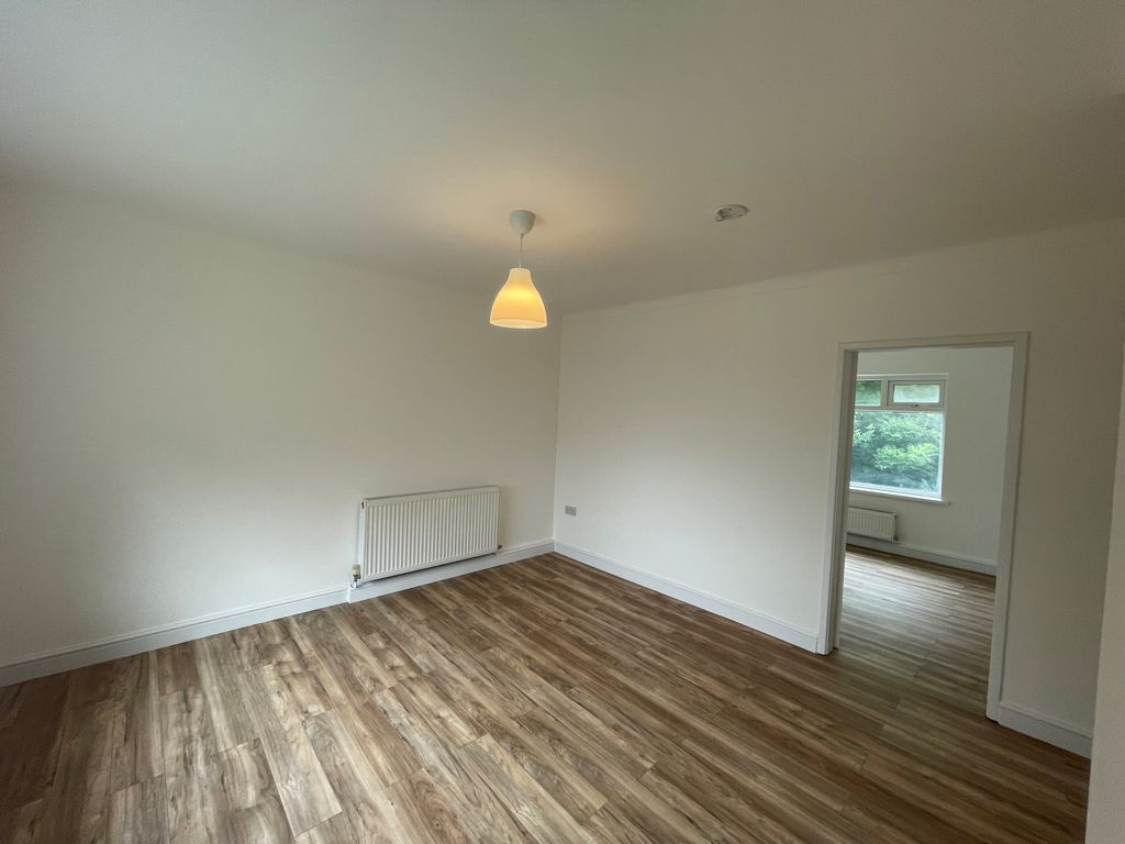 Property photo 3 of 10 Img_4054