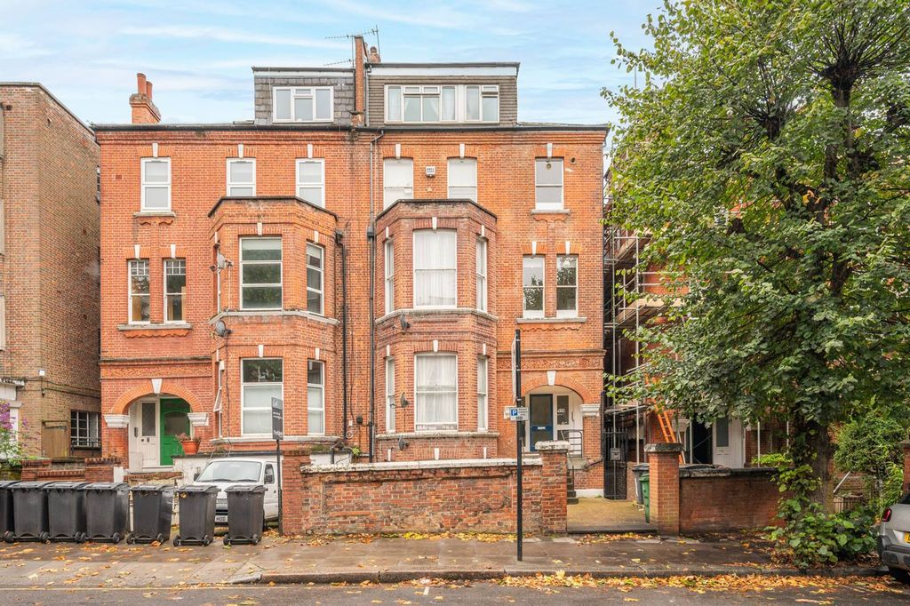 Property photo 2 of 7