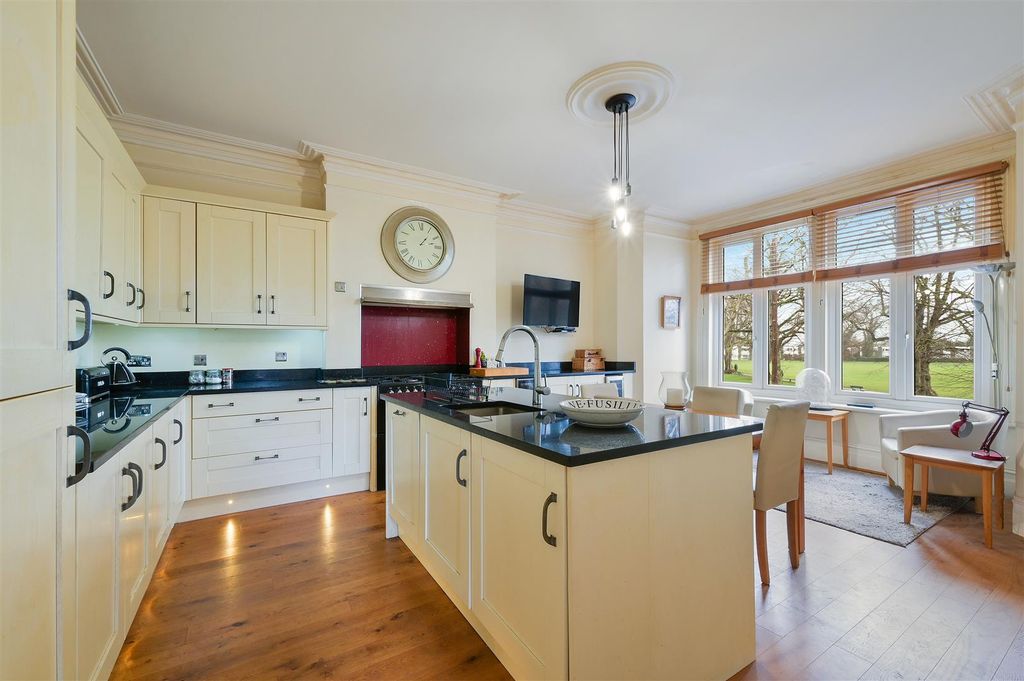 Property photo 3 of 23 De Burgh House, Apartment 3- (15).Jpg