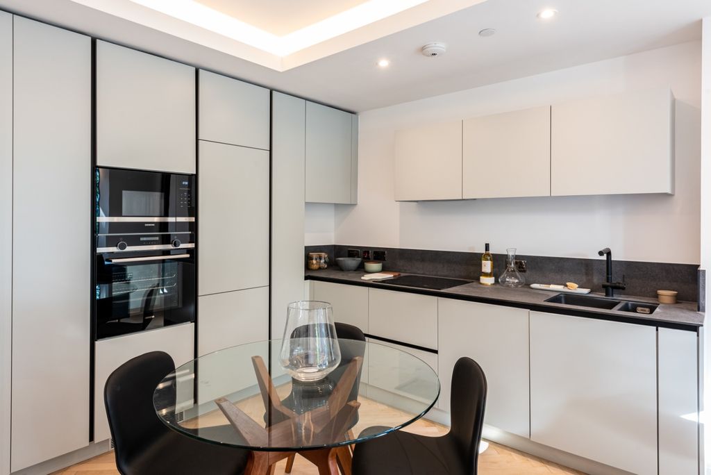 Property photo 3 of 17 4971203