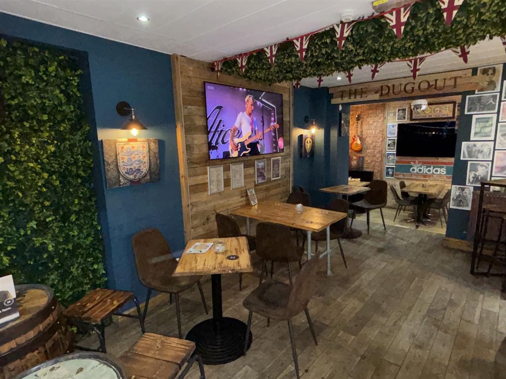 Property photo 3 of 9 Photo 2