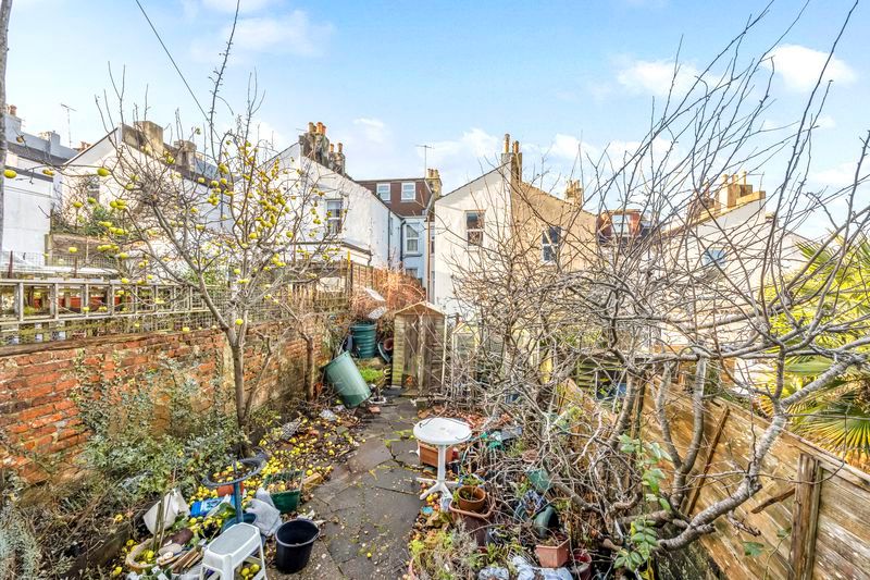 Property photo 2 of 30 Photo 5