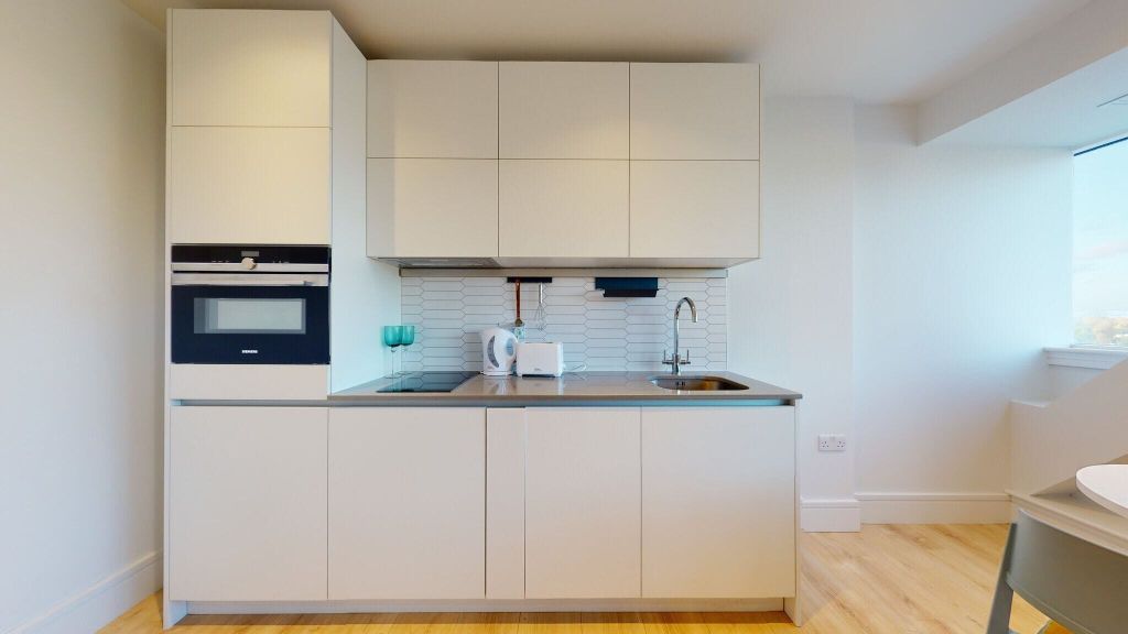 Property photo 2 of 19 Kitchen