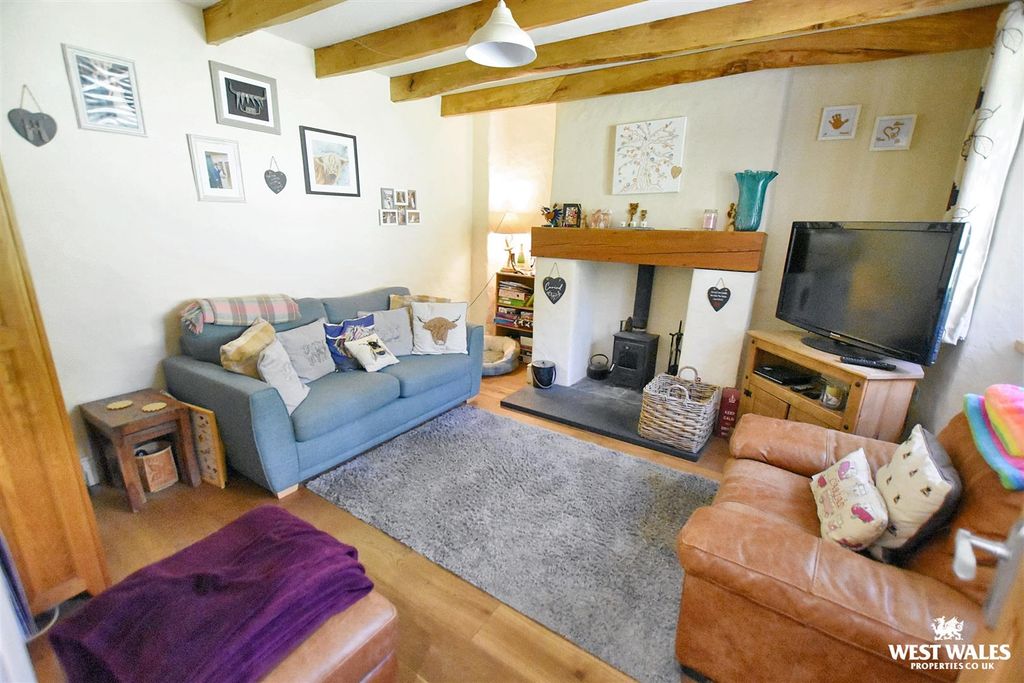 Property photo 2 of 25 14 (18).Jpg