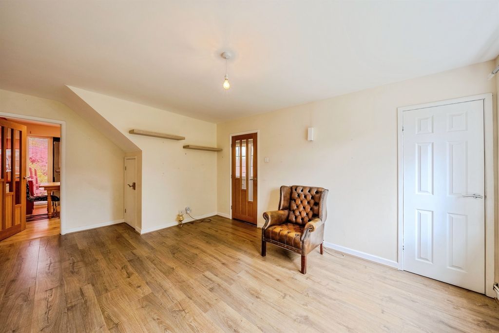 Property photo 2 of 18
