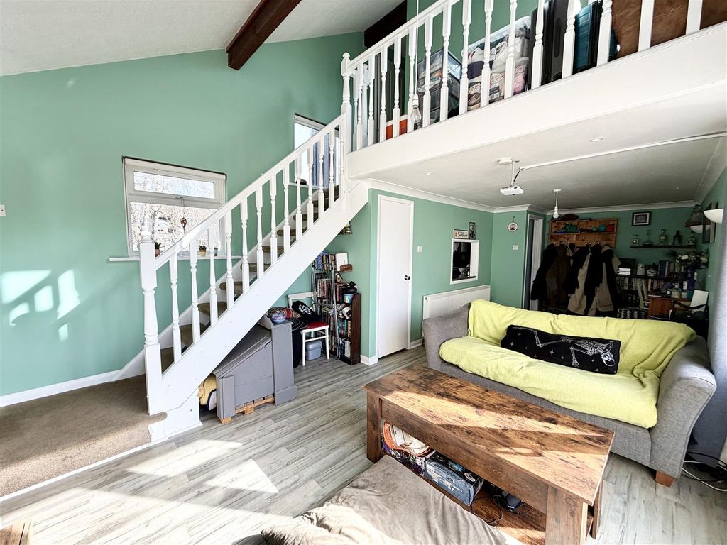 Property photo 3 of 12 Img_5155.Jpeg