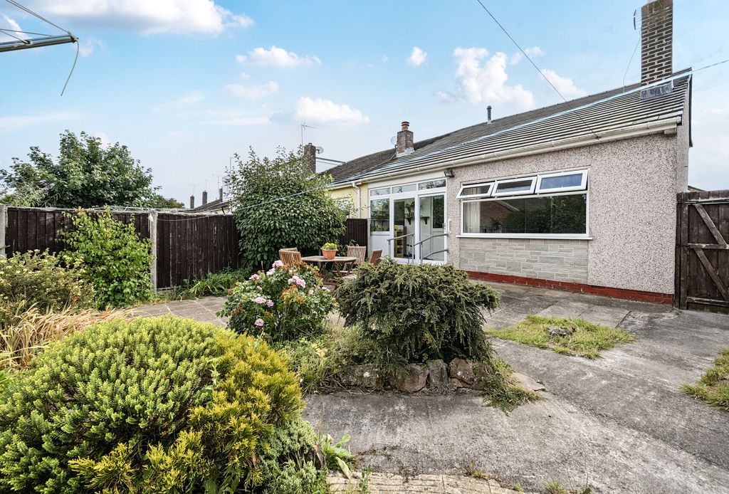 Property photo 1 of 10 1325556-18-6877A9...