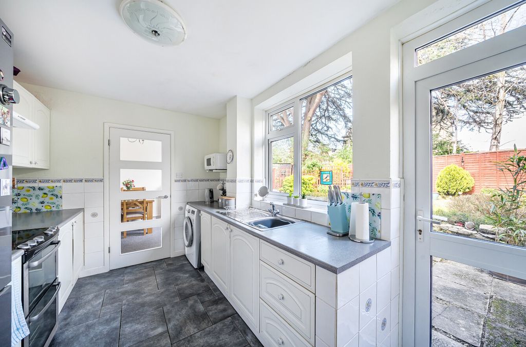 Property photo 3 of 22 Kitchen