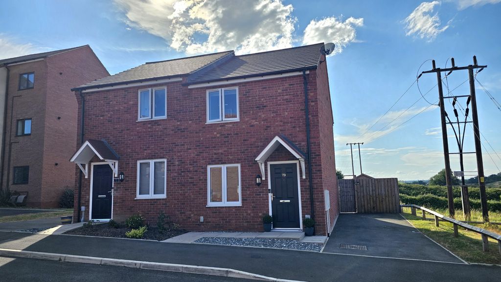 Property photo 1 of 16 Step Onto The Property Ladder In Style Â€“ Modern 2-Bed In Prime Droitwich Location!