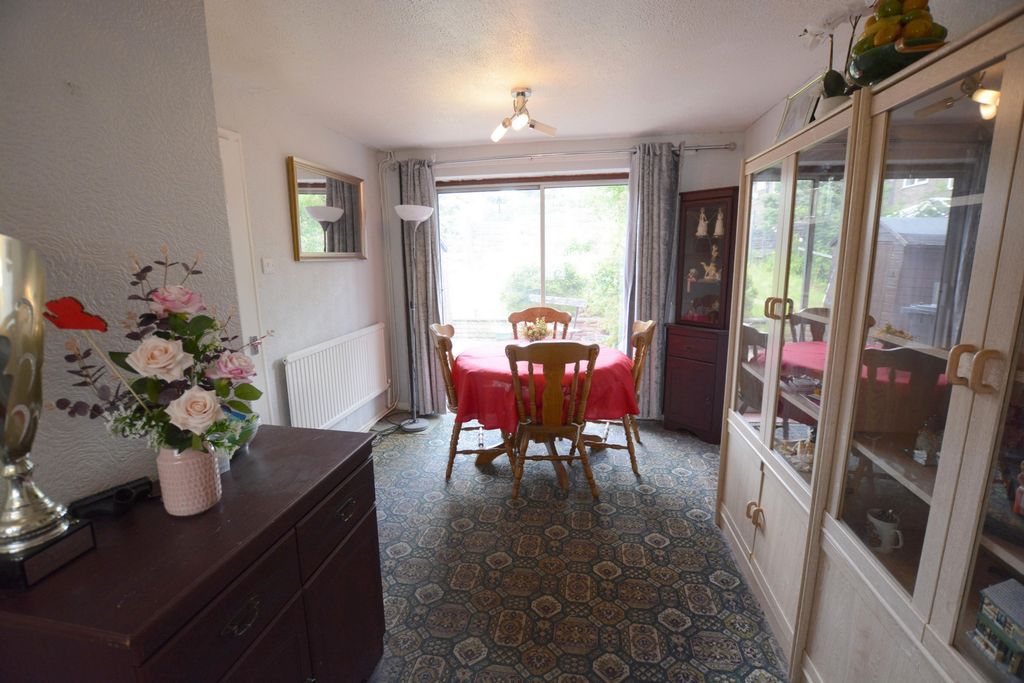 Property photo 3 of 8 Photo 3