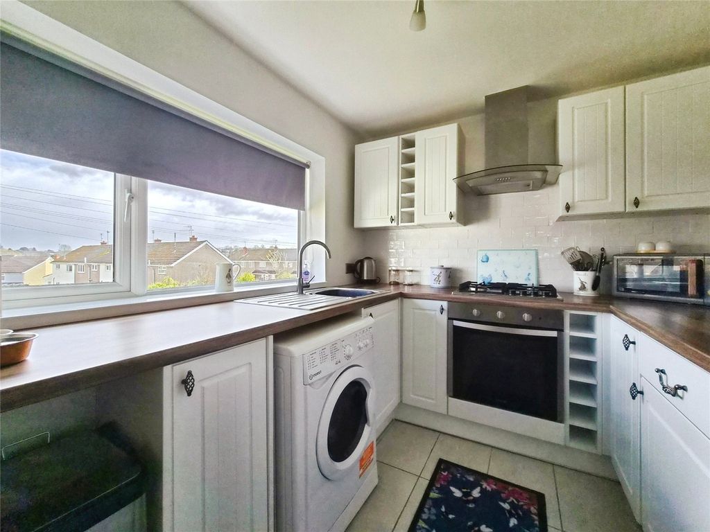 Property photo 2 of 14 Picture No. 04