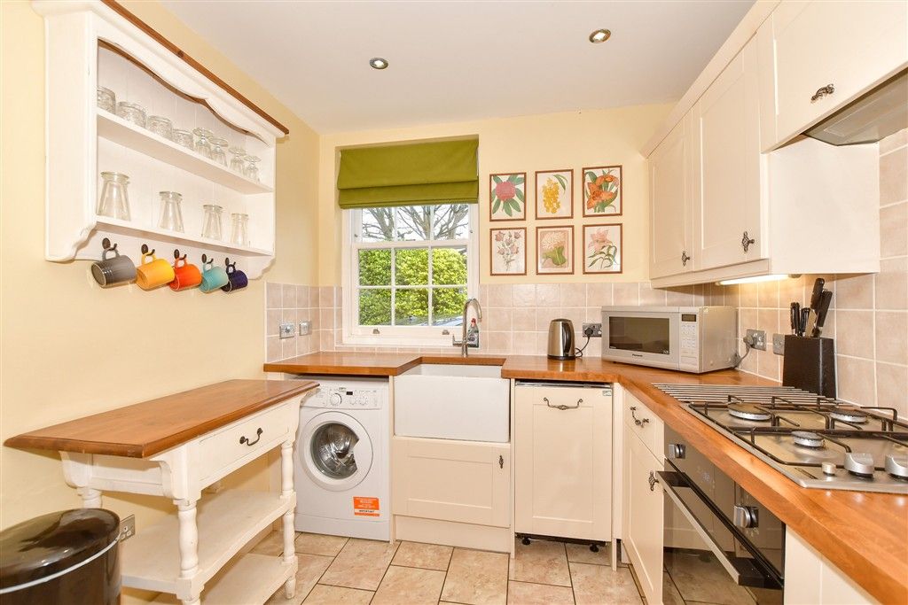 Property photo 2 of 13 Kitchen