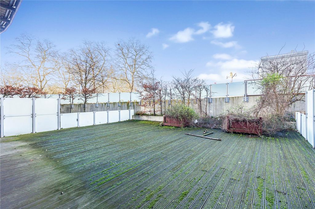 Property photo 2 of 11 Picture No. 25