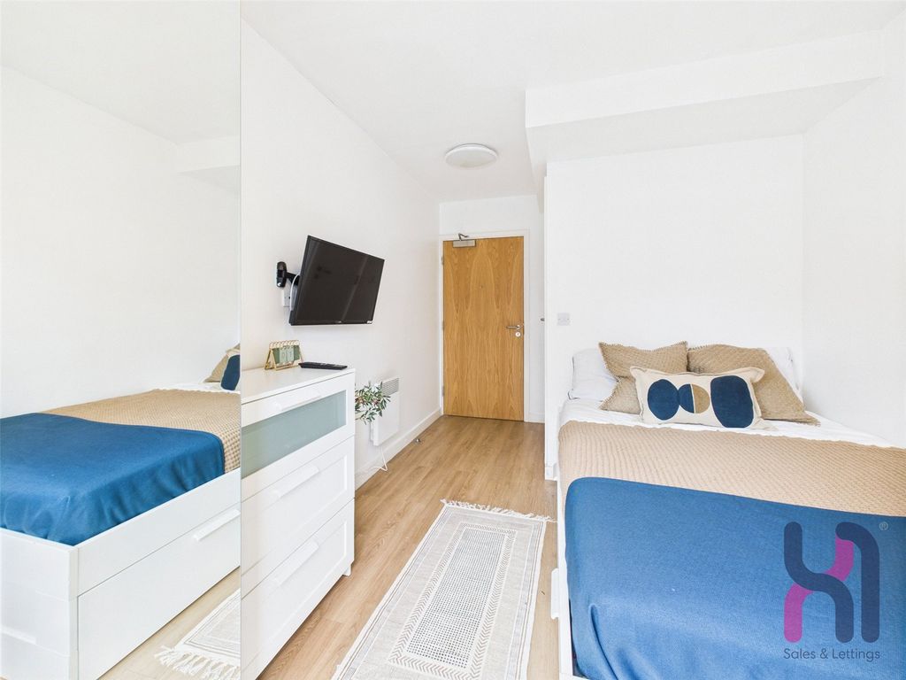 Property photo 3 of 10 Picture No. 06