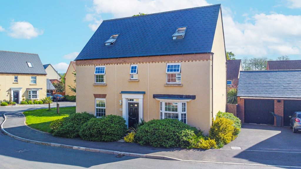 Property photo 1 of 39 4210521