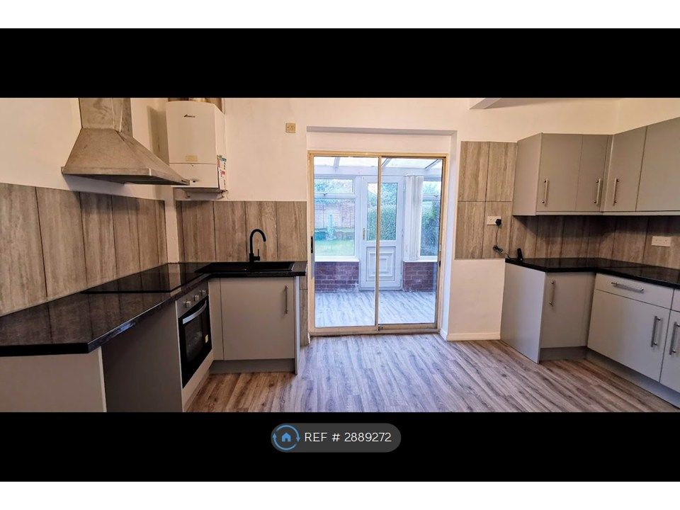 Property photo 1 of 17 Kitchen/Dining/Conservatory