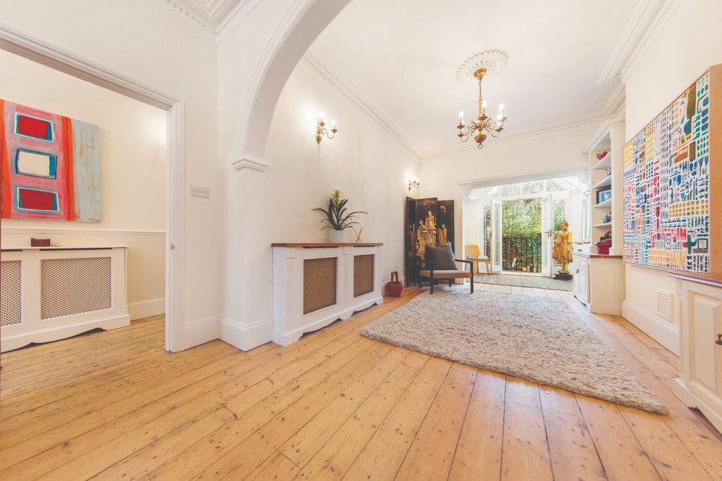 Property photo 3 of 17 4477393