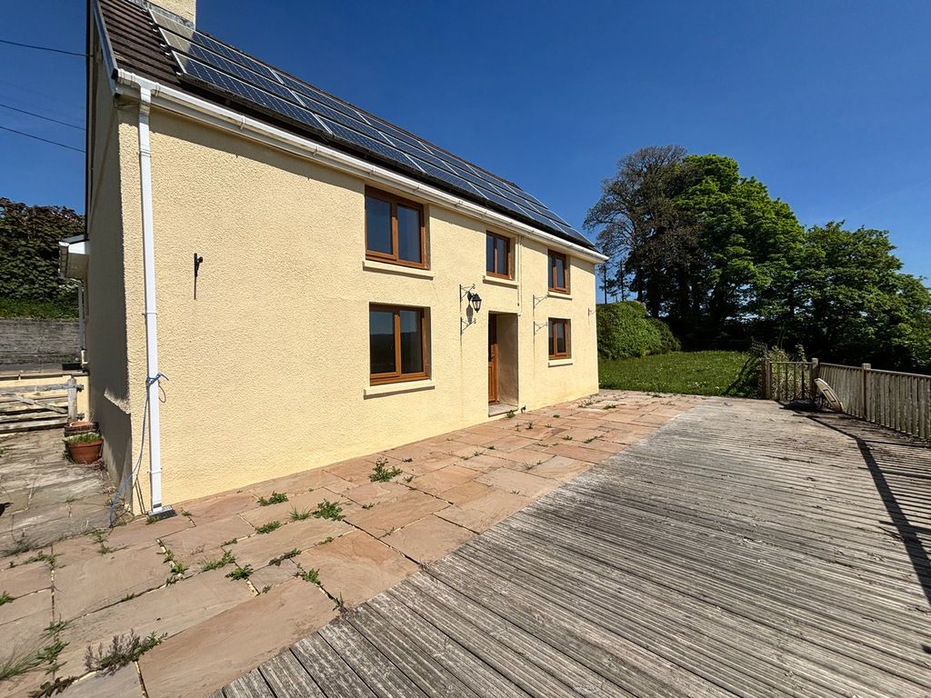 Property photo 2 of 23
