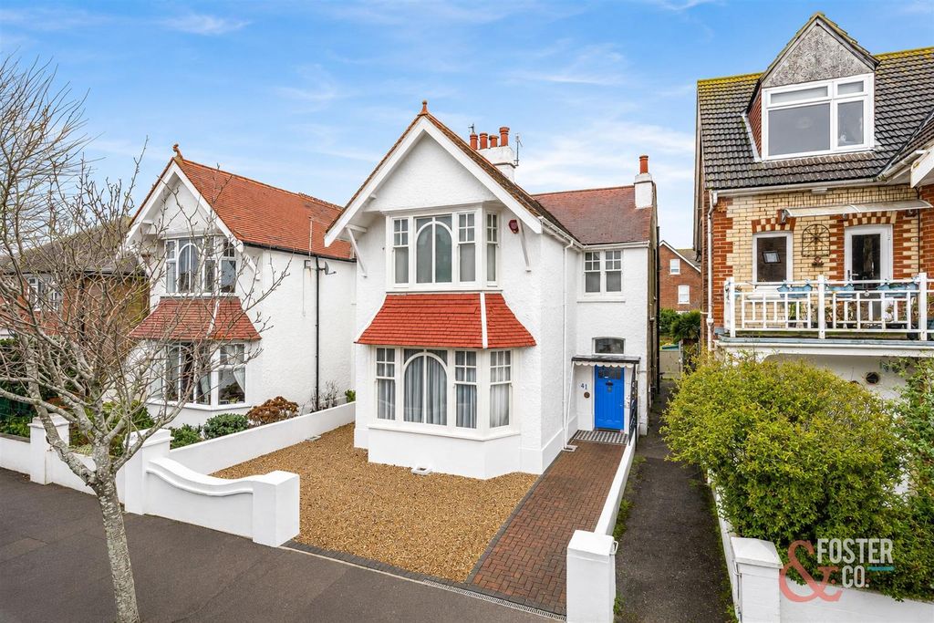 Property photo 1 of 29 Langdale Road 1.Png