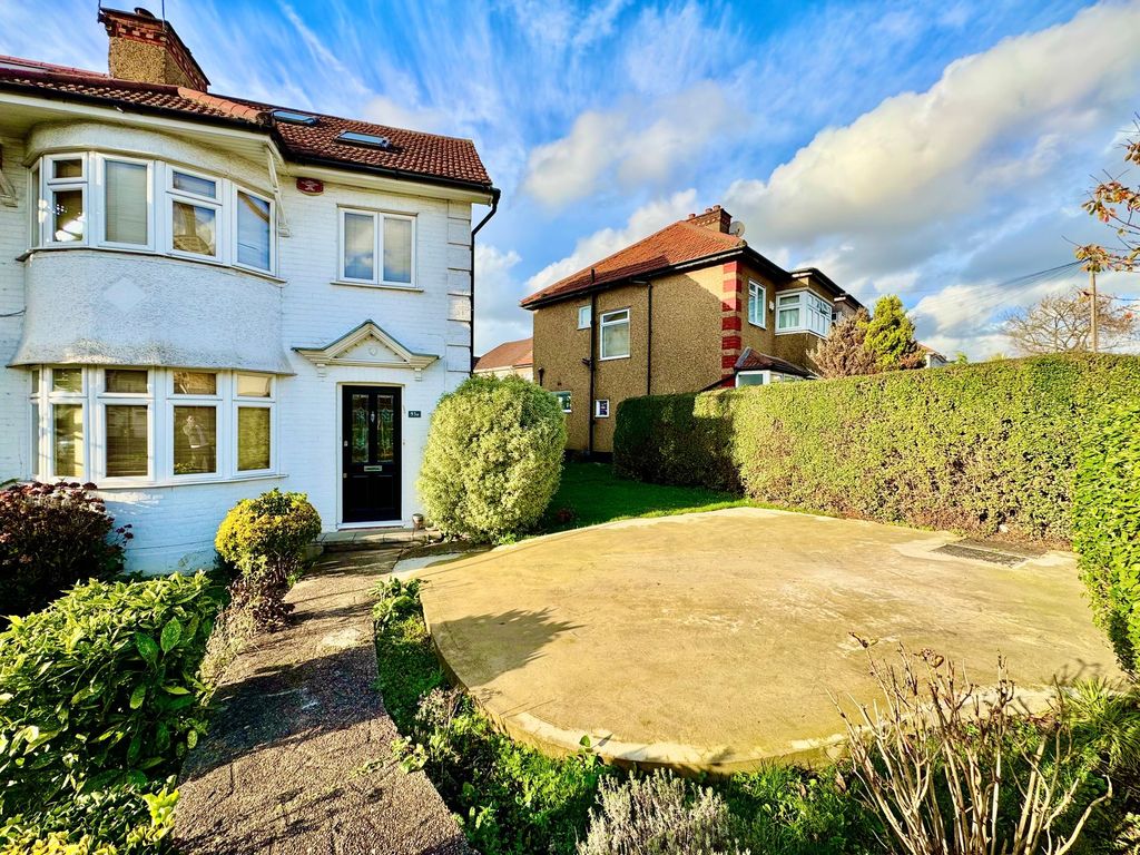 Property photo 1 of 18 Exterior