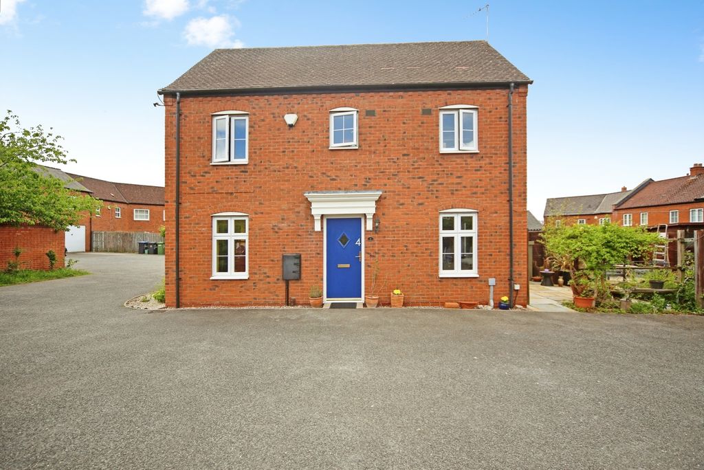 Property photo 1 of 17 Pbox-Img.Jpg