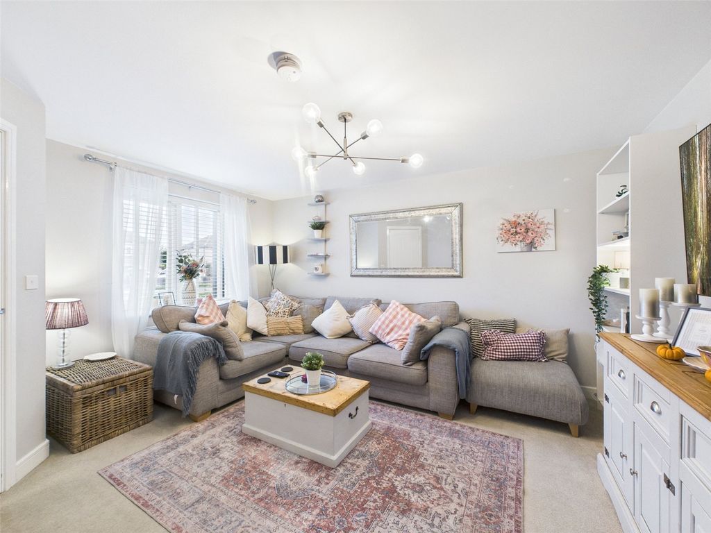 Property photo 2 of 14 Picture No. 11