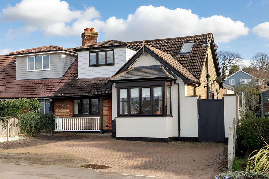 Property photo 2 of 42