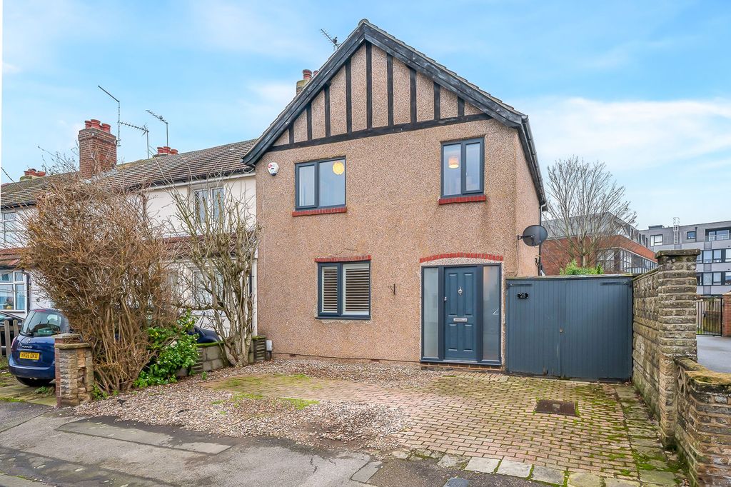 Property photo 1 of 14