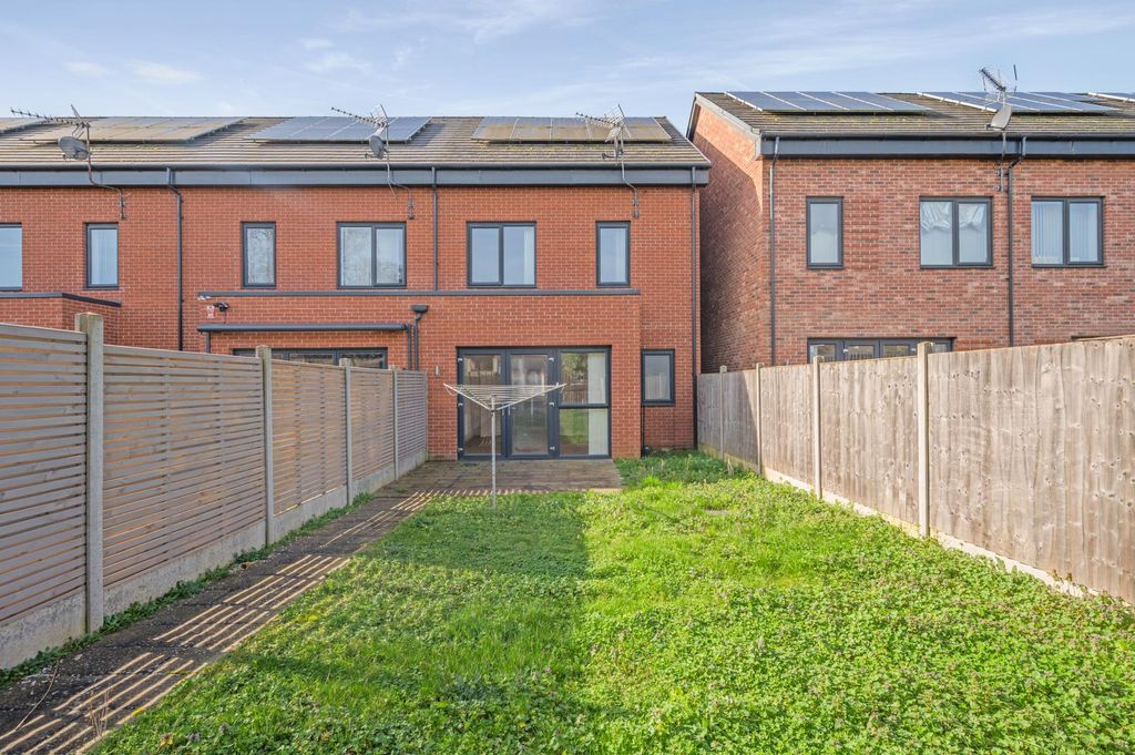 Property photo 3 of 21