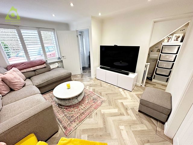 Property photo 2 of 21