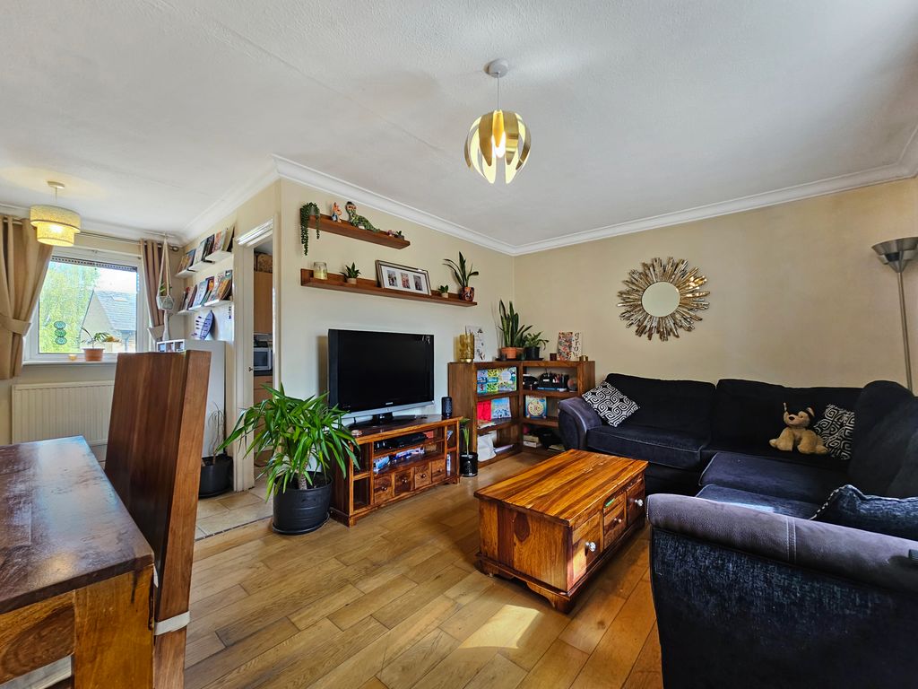Property photo 2 of 8 20250409111519