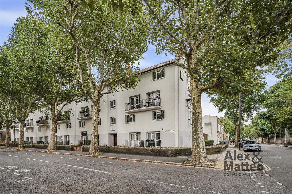 Property photo 1 of 17 Cragie House