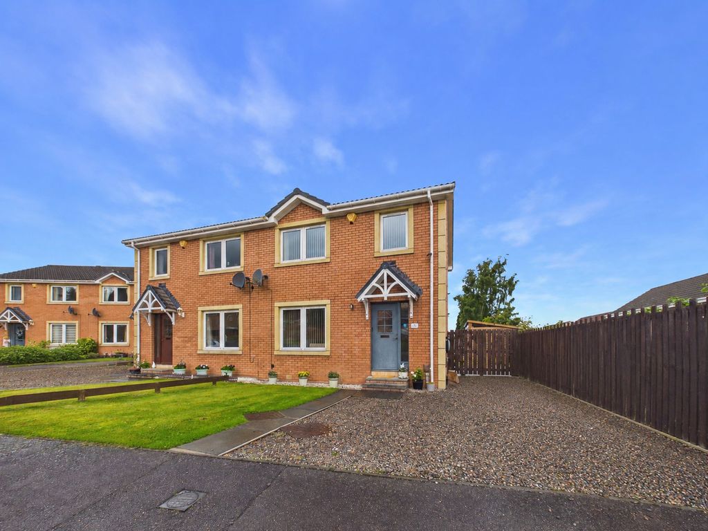 Property photo 1 of 32
