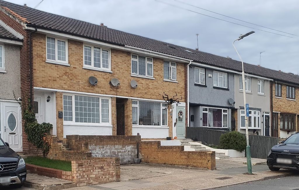 Property photo 1 of 33