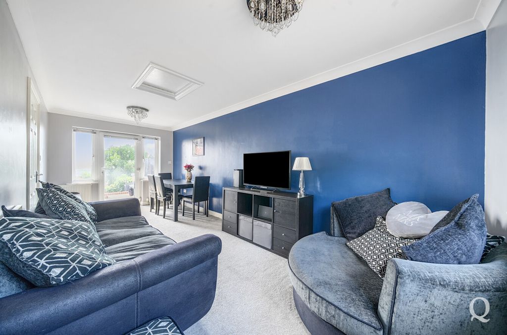 Property photo 2 of 21 86Da81B8-1148-4Ad...