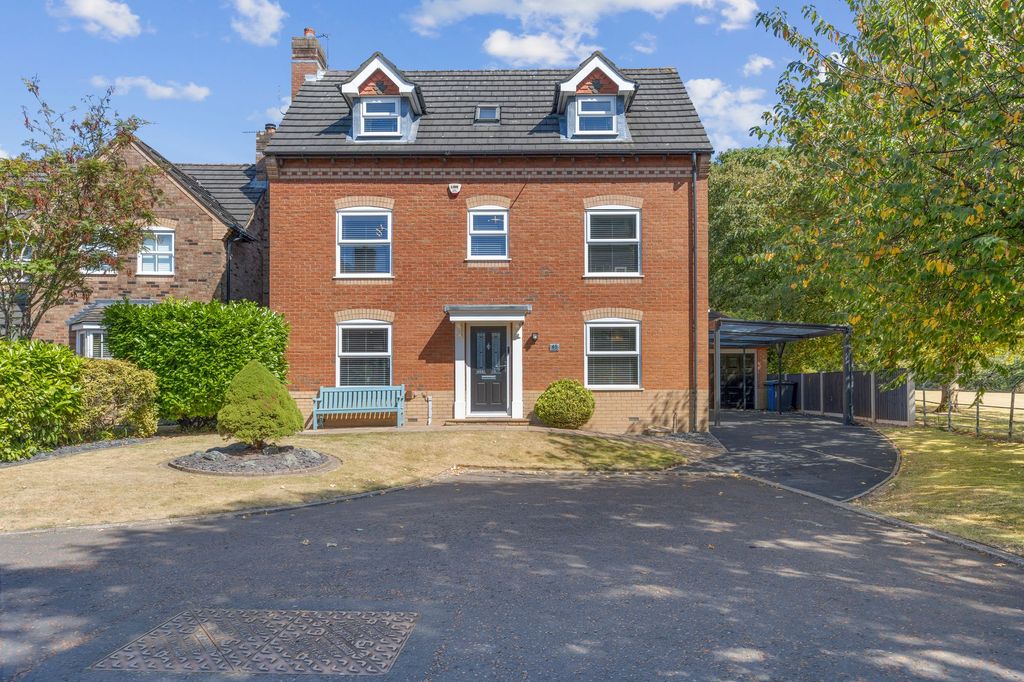 Property photo 1 of 52