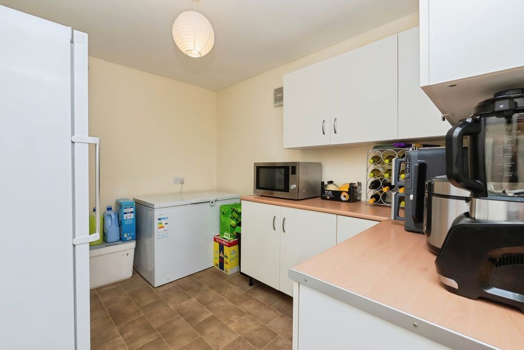 Property photo 3 of 19 Pbox-Img.Jpg