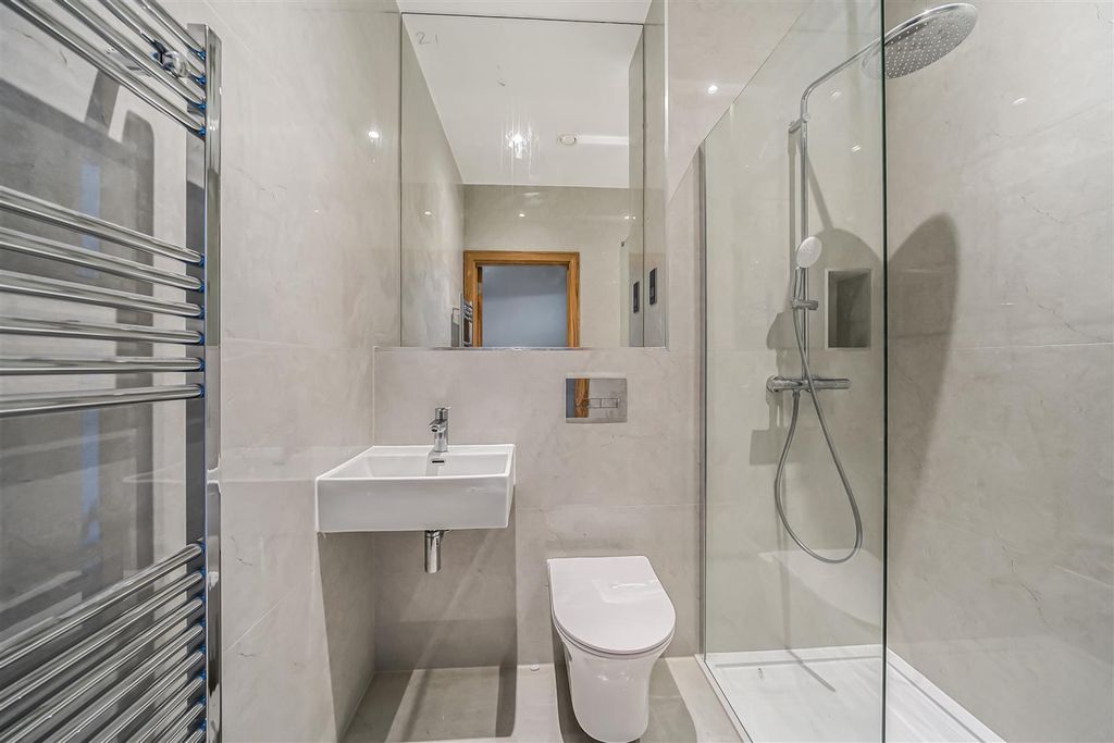 Property photo 3 of 30 1385626-9-69298A7B90A0A.Jpg