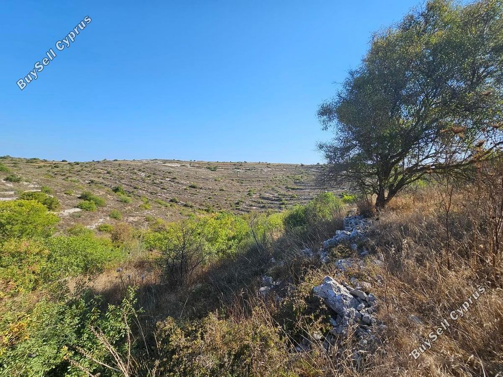 Property photo 1 of 3