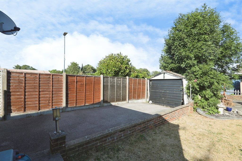 Property photo 2 of 10